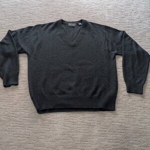 LORD & TAYLOR Medium two ply  CASHMERE Women Sweater Exclusively for You V neck